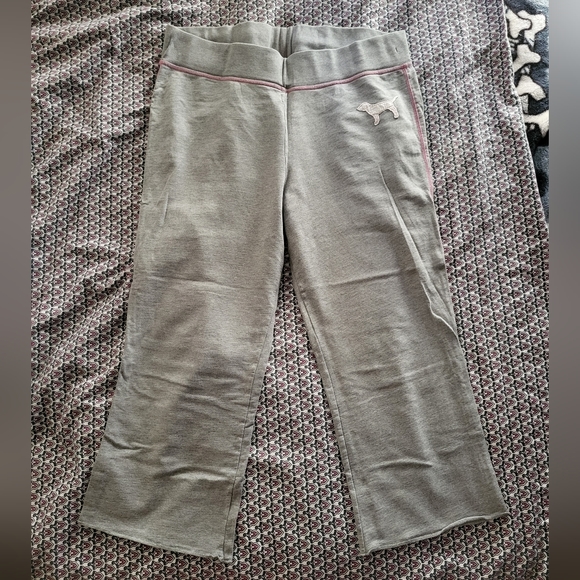Vs pink vintage crop sweatpants, size medium. - Picture 13 of 14